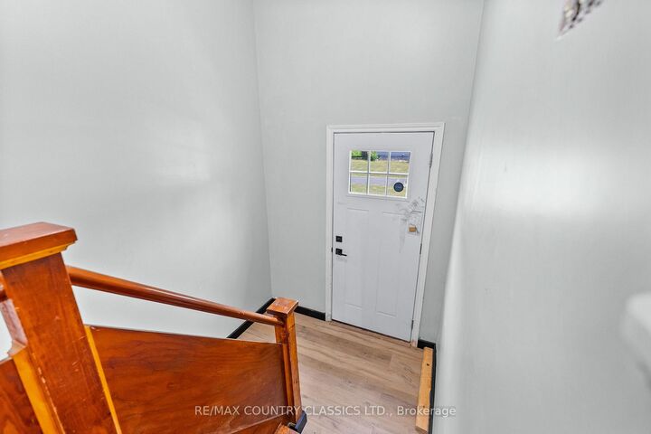 Property Photo:  1043 Estates Road  ON K0L 1C0 