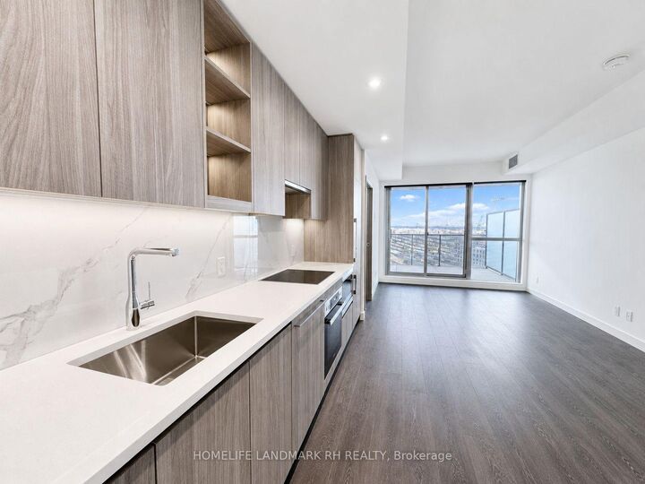 Property Photo:  27 McMahon Drive 910  ON M2K 0J2 