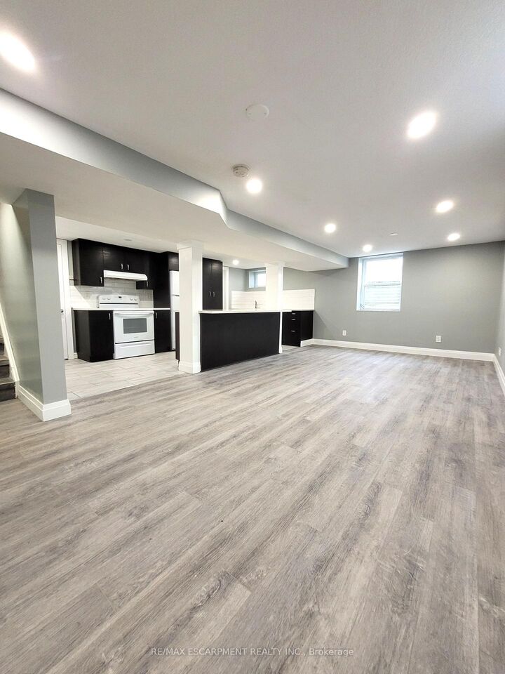 Property Photo:  76 Glenview Avenue Lower  ON N1R 2W2 