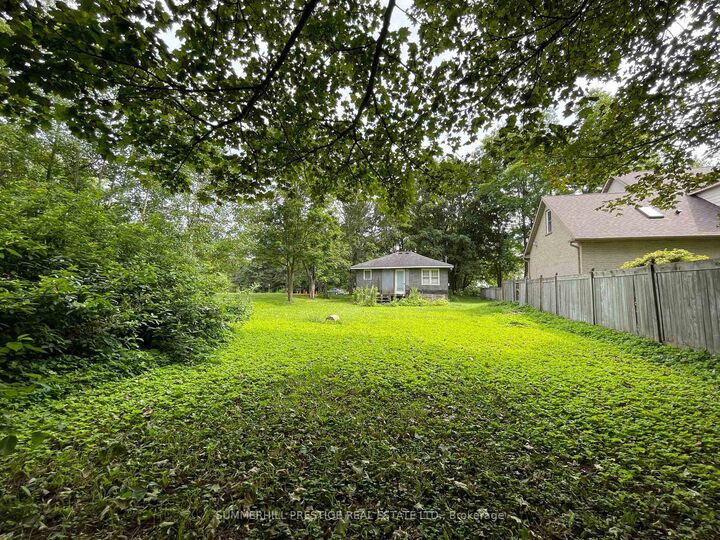 Property Photo: 3068 Lakeview Boulevard ON L1S 1A7
