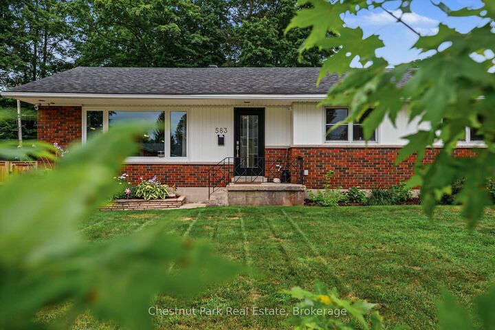 583 6th Street W — photo 1