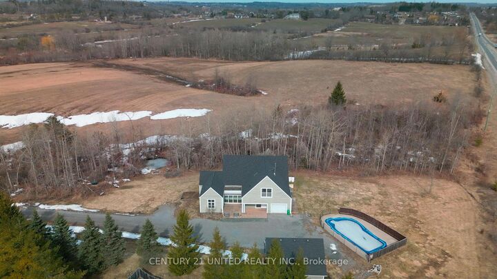Property Photo: 590 Maniece Avenue ON K9J 6X9