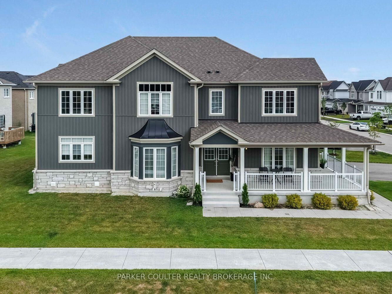Photo de la propriété:  202 Clipper Drive  ON L0M 1S0 