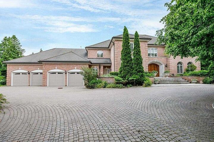 11 Jarvis Avenue — photo 1