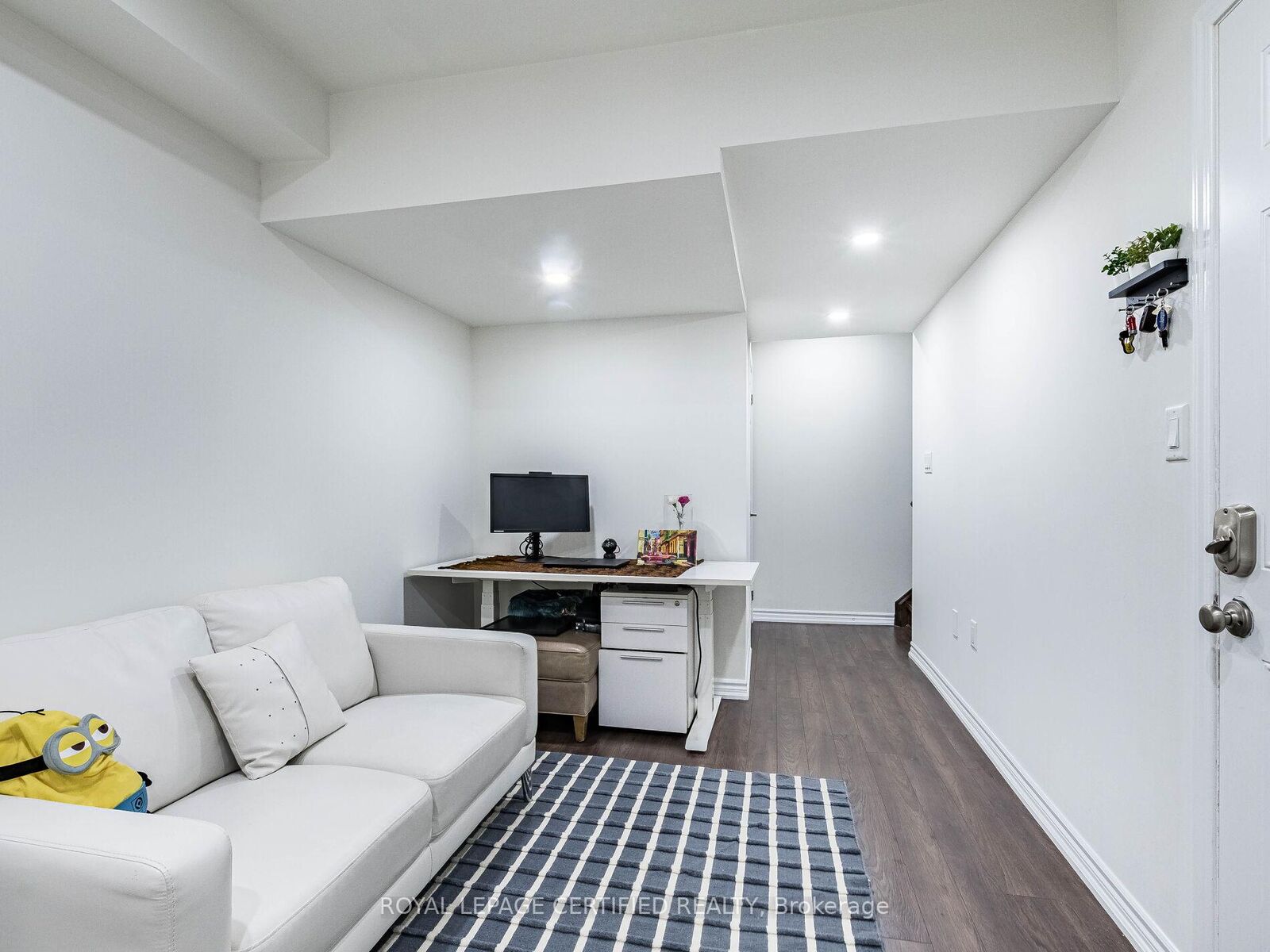 Property Photo:  581 Allport Gate  ON L9T 9J5 