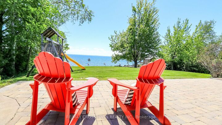Property Photo: 183 Lakeshore Road W ON L0L 2E0