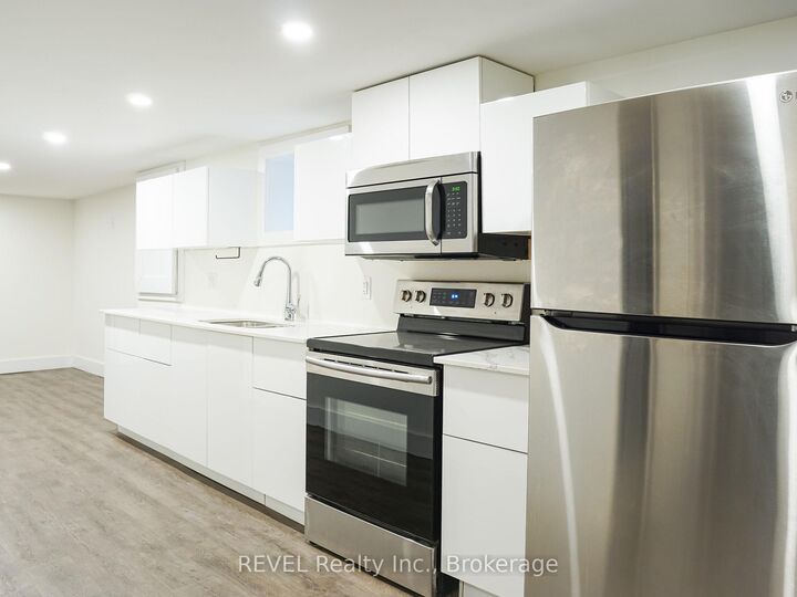 Property Photo: 50 Pelham Road Lower ON L2S 1R4