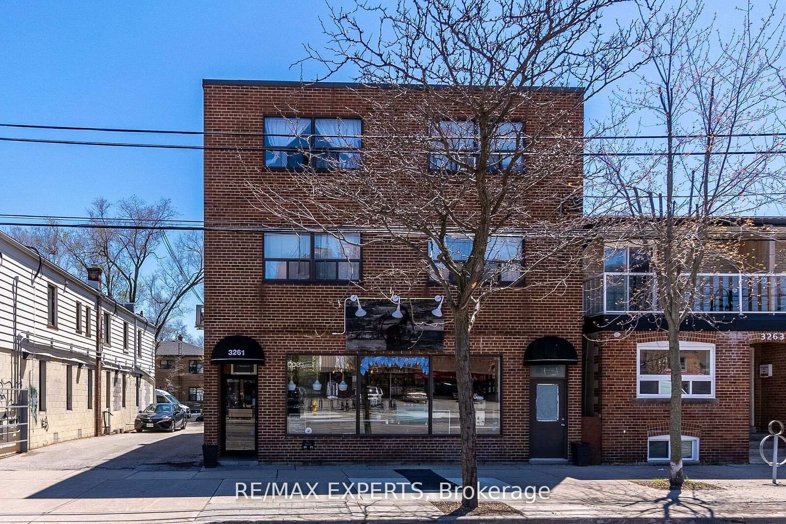 Property Photo:  3261A Lakeshore Boulevard W 101  ON L4L 9A6 