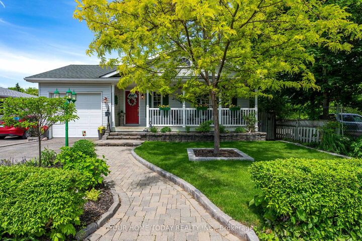 Property Photo: 16 Normandy Boulevard ON L7G 1W1