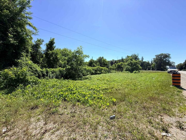 Property Photo:  758 Governor's Road E  ON N3L 3E1 