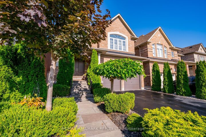 Property Photo: 124 Bonnie Braes Drive ON L6Y 0W7