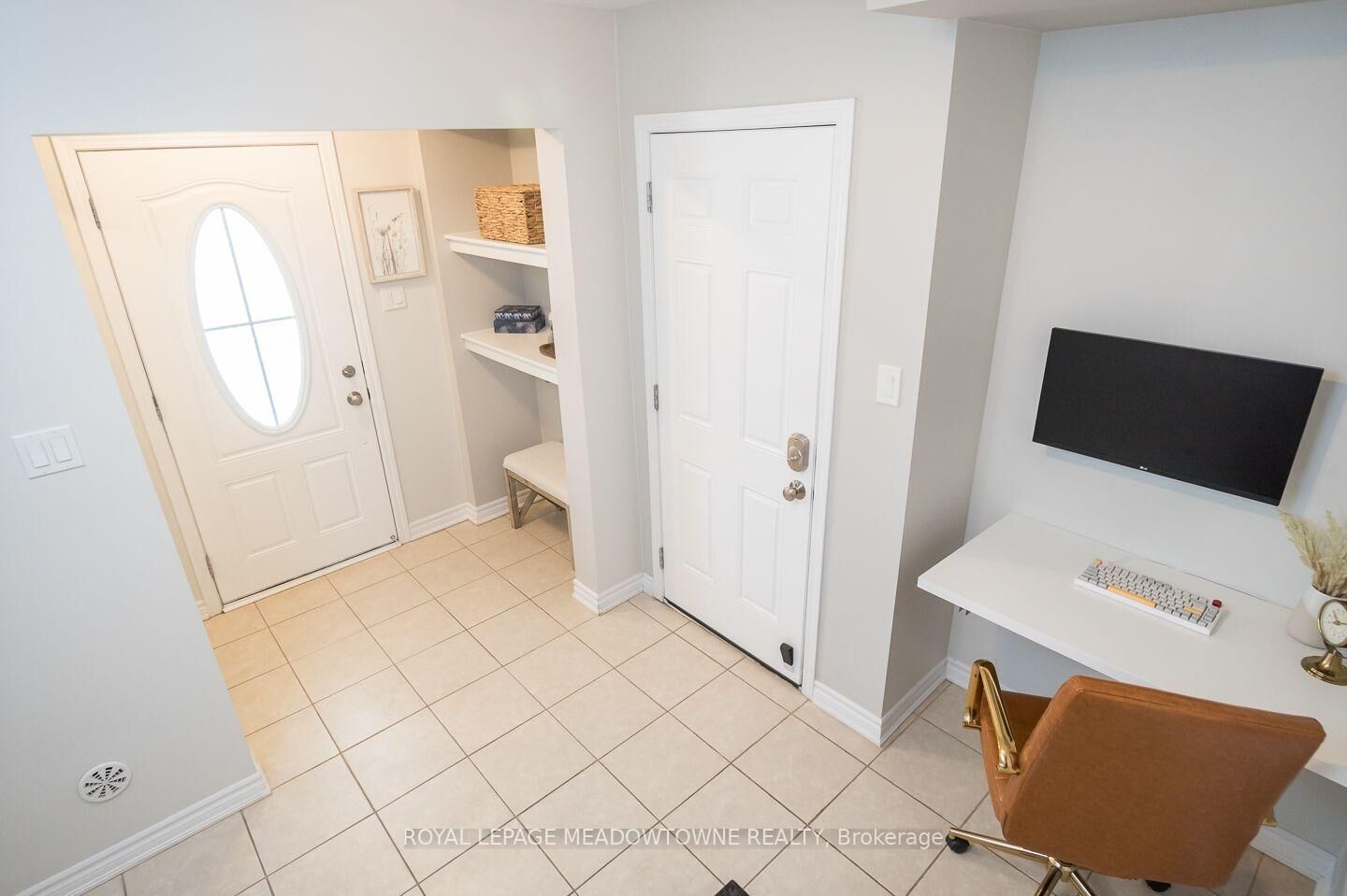 Property Photo: 298 Reis Place ON L9E 0A9