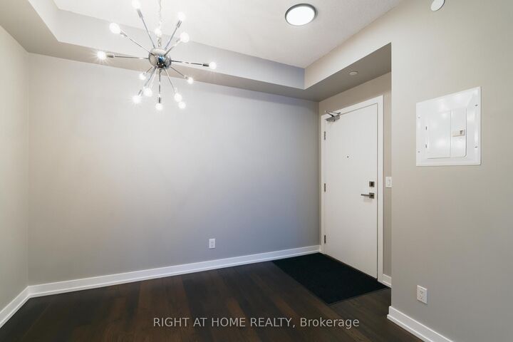 Property Photo:  4011 Brickstone Mews 4611  ON L5B 0G3 