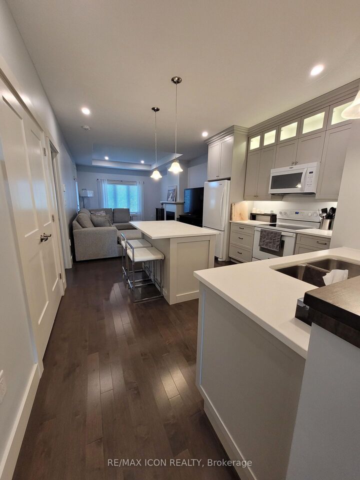 Property Photo: 355 Northport Drive ON N0H 2C8