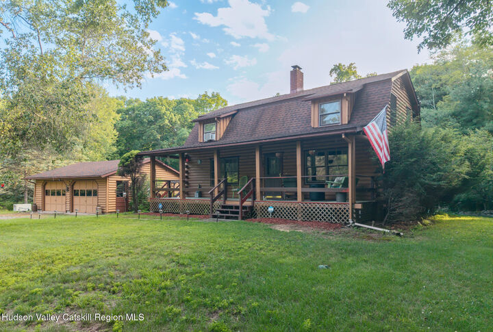 Property Photo:  835 County Route 2  NY 12404 