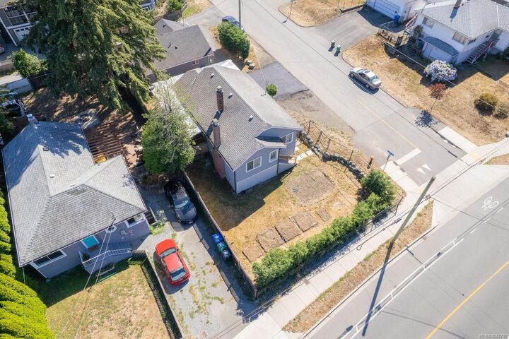 Property Photo:  15 Fourth St  BC V9R 1S6 