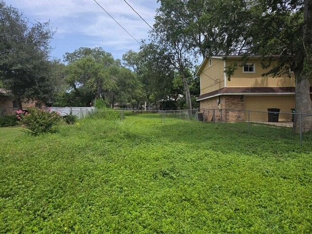 Property Photo: 4004 Meeks Avenue TX 78210