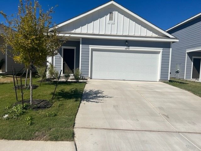Property Photo:  109 Mouflon Road  TX 78634 