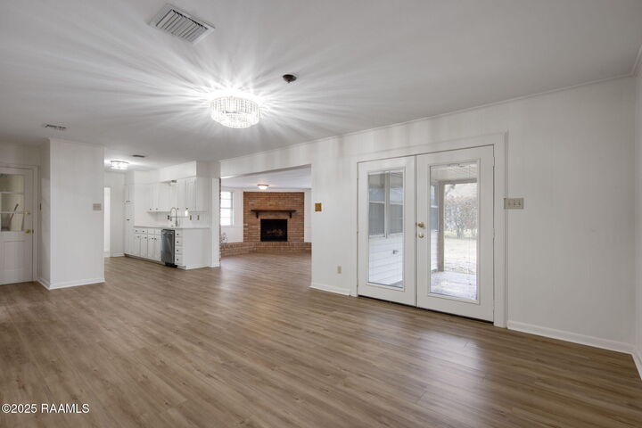 Property Photo: 421 Kim Drive LA 70503