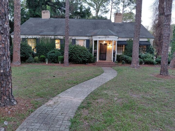 Property Photo: 1210 N Van Buren GA 31701