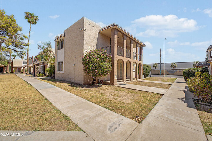 Property Photo:  7126 N 19th Avenue 205  AZ 85021 