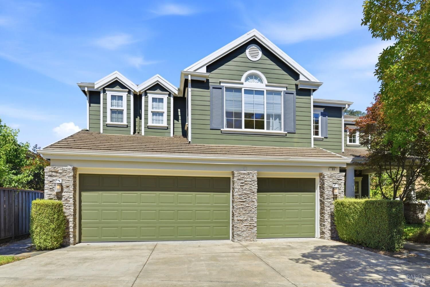Property Photo:  33 Pepper Creek Way  CA 94947 