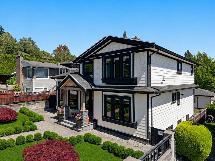 Property Photo: 7626 Hedley Avenue BC V5E 2R3
