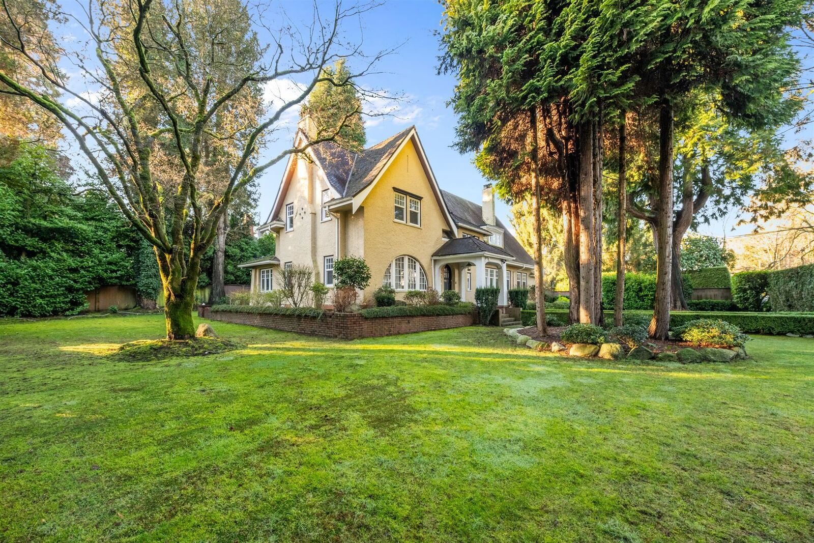Property Photo: 1516 Balfour Avenue BC V6J 2T9
