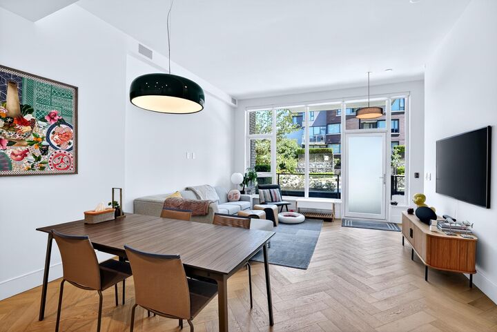 Property Photo: 518 W 30th Avenue BC V5Z 0J7