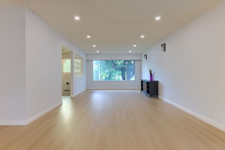 Property Photo: 3492 E 49th Avenue BC V5S 1M2