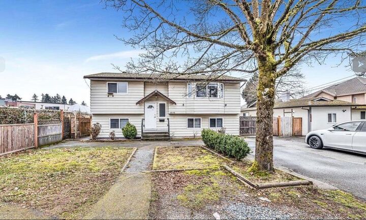 Property Photo: 6848 135 Avenue BC V3W 4W6