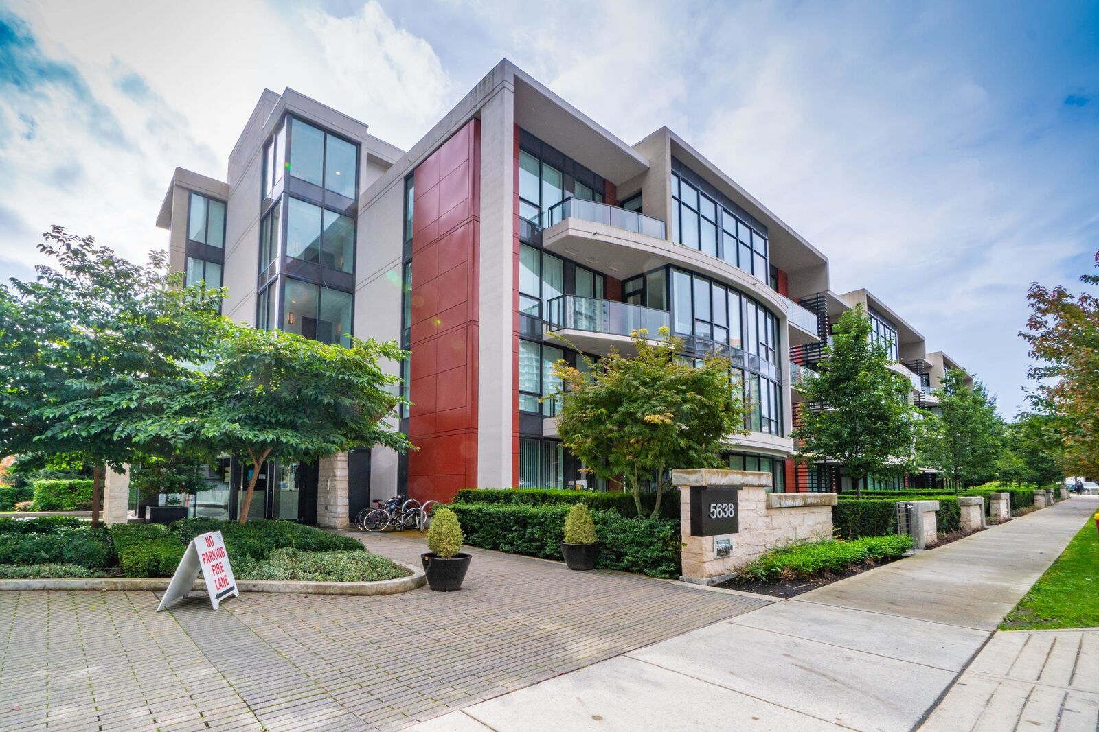 Property Photo:  5638 Birney Avenue 205  BC V6S 0K8 