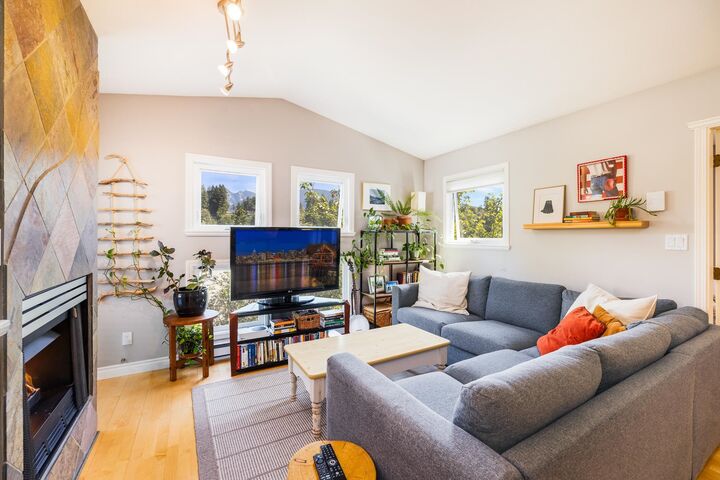 Property Photo: 1528 Bowser Avenue 303 BC V7P 2Y3
