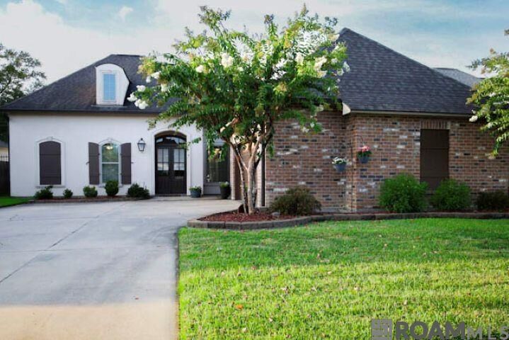 Property Photo:  43282 Meadow Grove Dr  LA 70769 