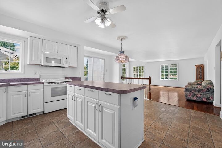 Property Photo: 2903 Chestnut Hill Drive MD 21043