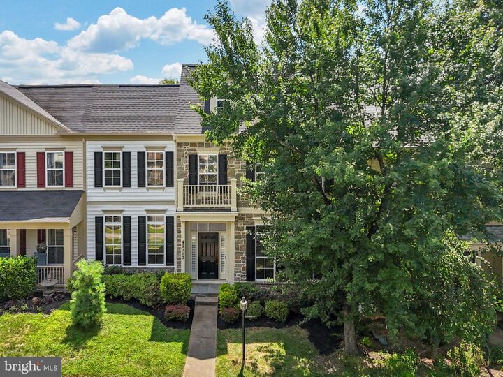Property Photo: 42717 Explorer Drive VA 20148