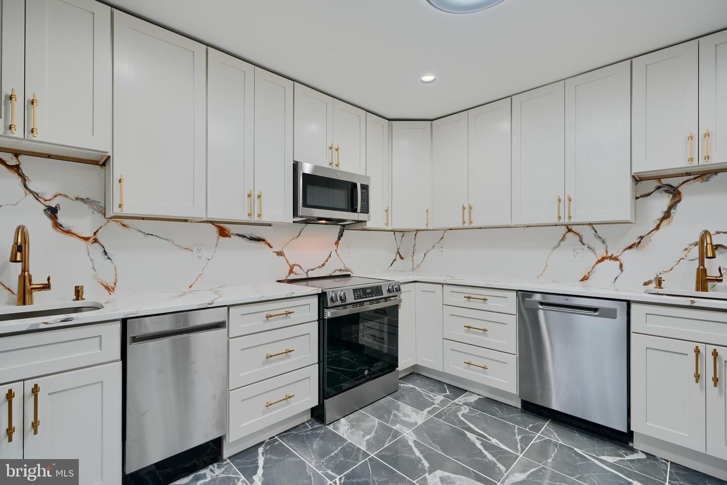 Property Photo:  2020 Masters Drive  MD 21209 