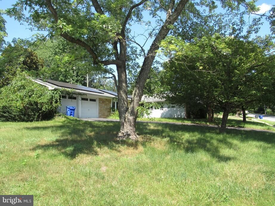 Property Photo:  12116 Tanglewood Lane  MD 20715 