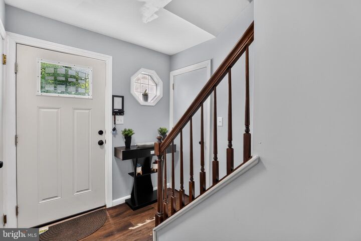 Property Photo:  24 Hyacinth Lane  NJ 08081 