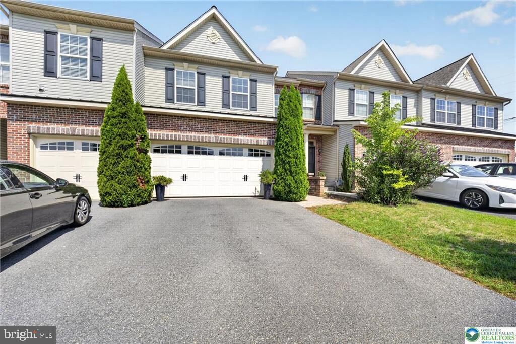 Property Photo:  5127 Dogwood Trail  PA 18104 
