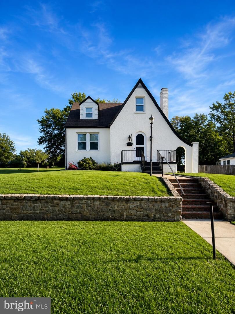 Property Photo:  4615 Howe Avenue  MD 20746 