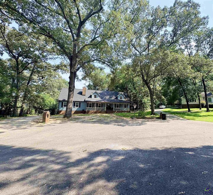 Property Photo:  102 Alpine Court  GA 31088 