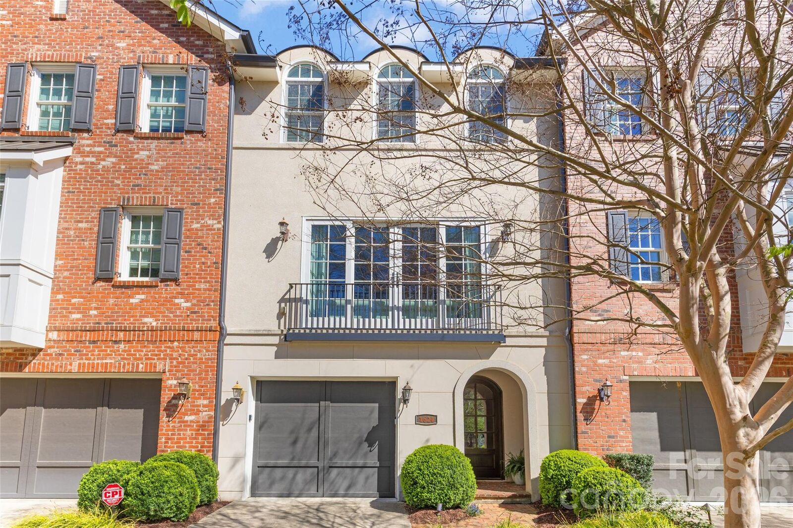 Property Photo:  1624 Lombardy Circle  NC 28203 