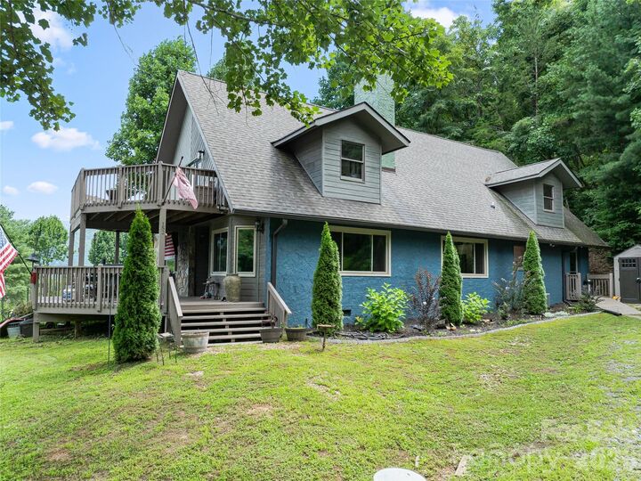 Property Photo:  152 Worley Cove Road  NC 28748 
