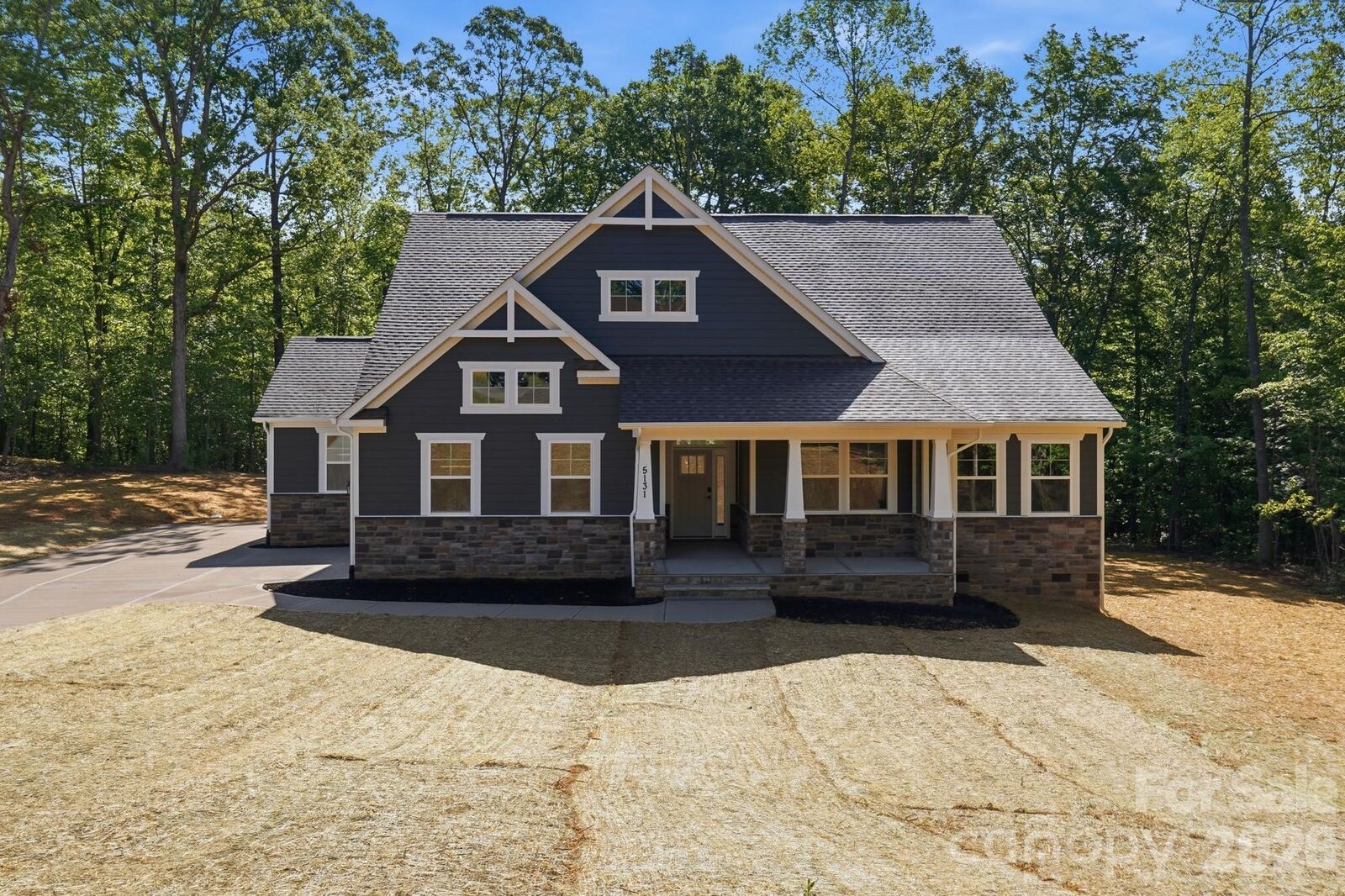 Property Photo:  5112 Kings Pinnacle Drive  NC 28086 