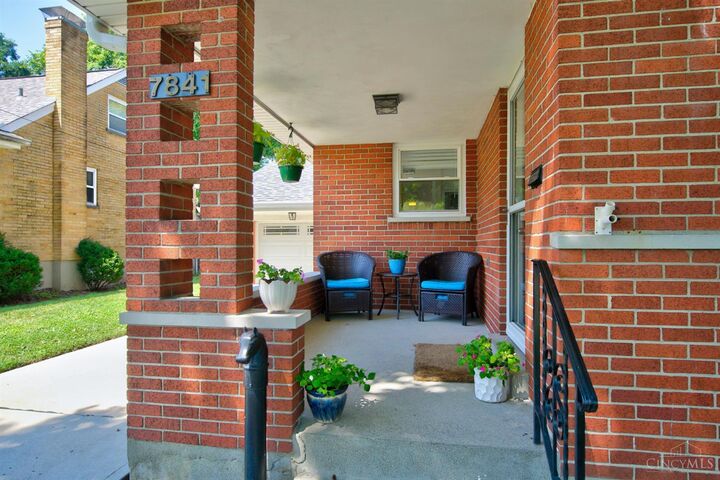 Property Photo:  7841 Quarter Maine Avenue  OH 45236 