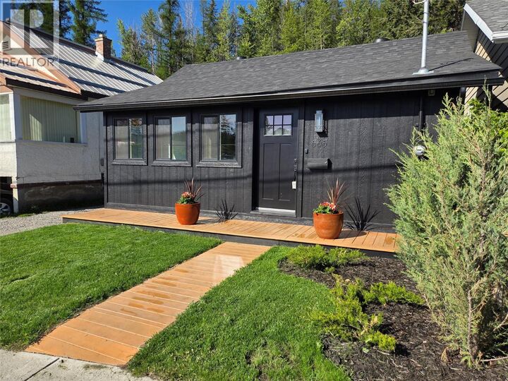 Property Photo:  565 Wallinger Avenue  BC V1A 1Z8 