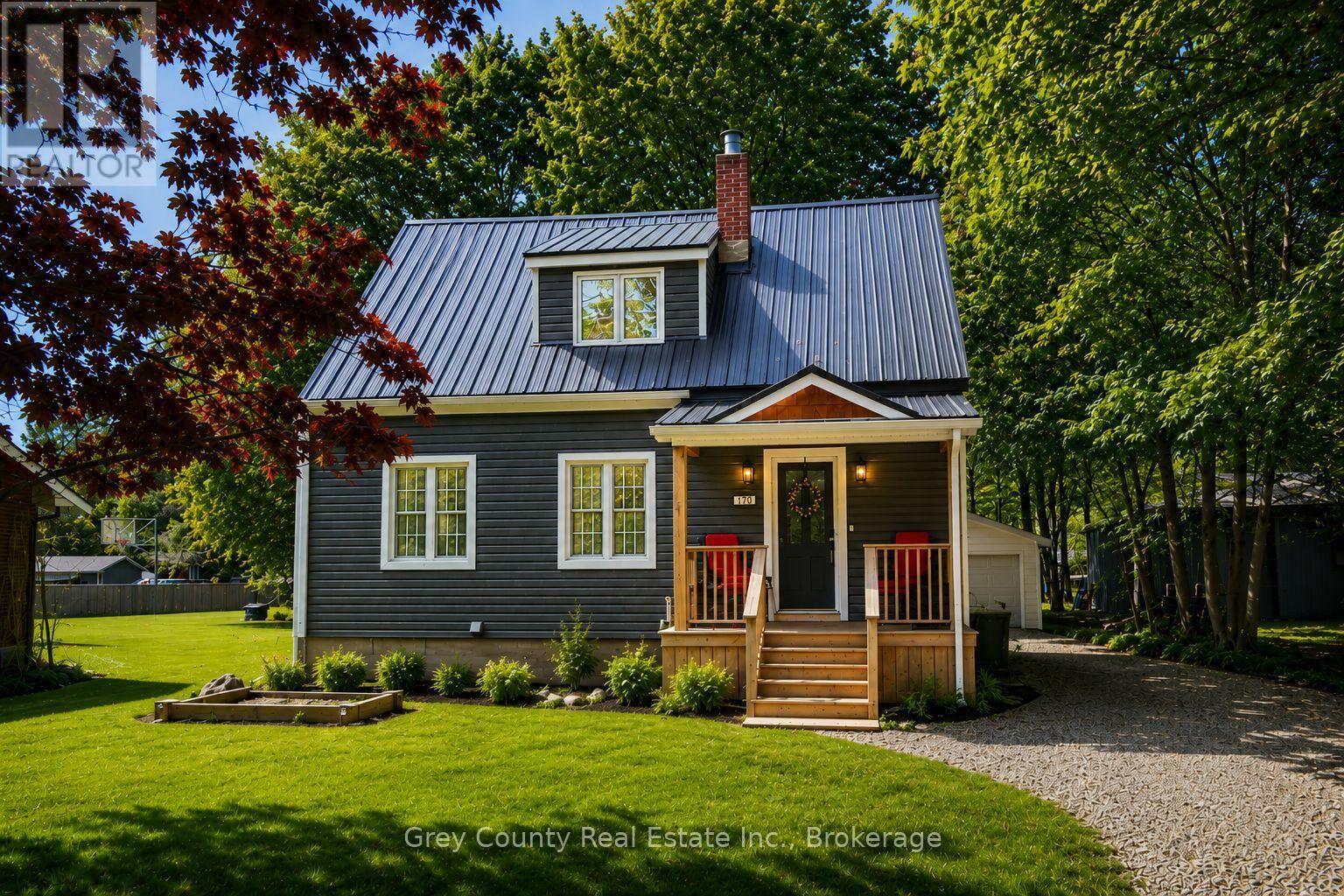 Property Photo: 120 Mark Street West ON N0C 1H0