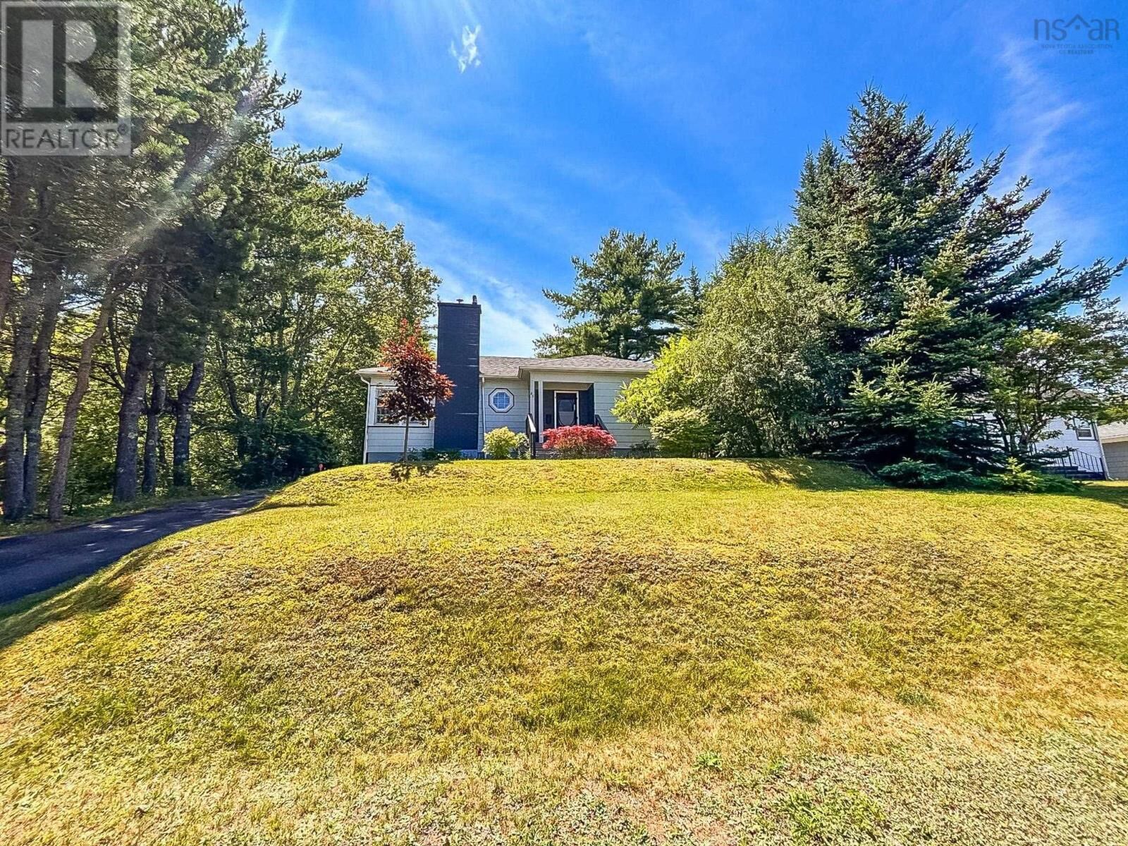 Property Photo: 45 Hillcrest Street NS B4V 1T1