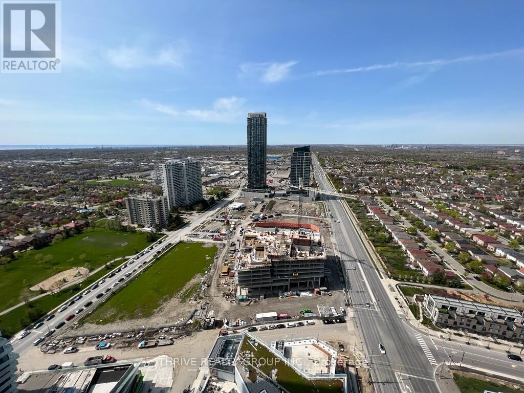 Property Photo:  3900 Confederation Parkway 3208  ON L5B 0L4 